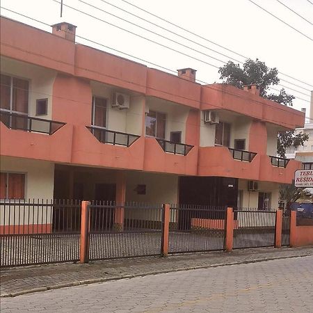Terual Residens Apartment Bombinhas Exterior photo
